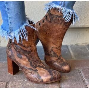 Musse & Cloud Grommet Leather Boots 9.5 NWT Brown Black Snake Mid Calf Booties